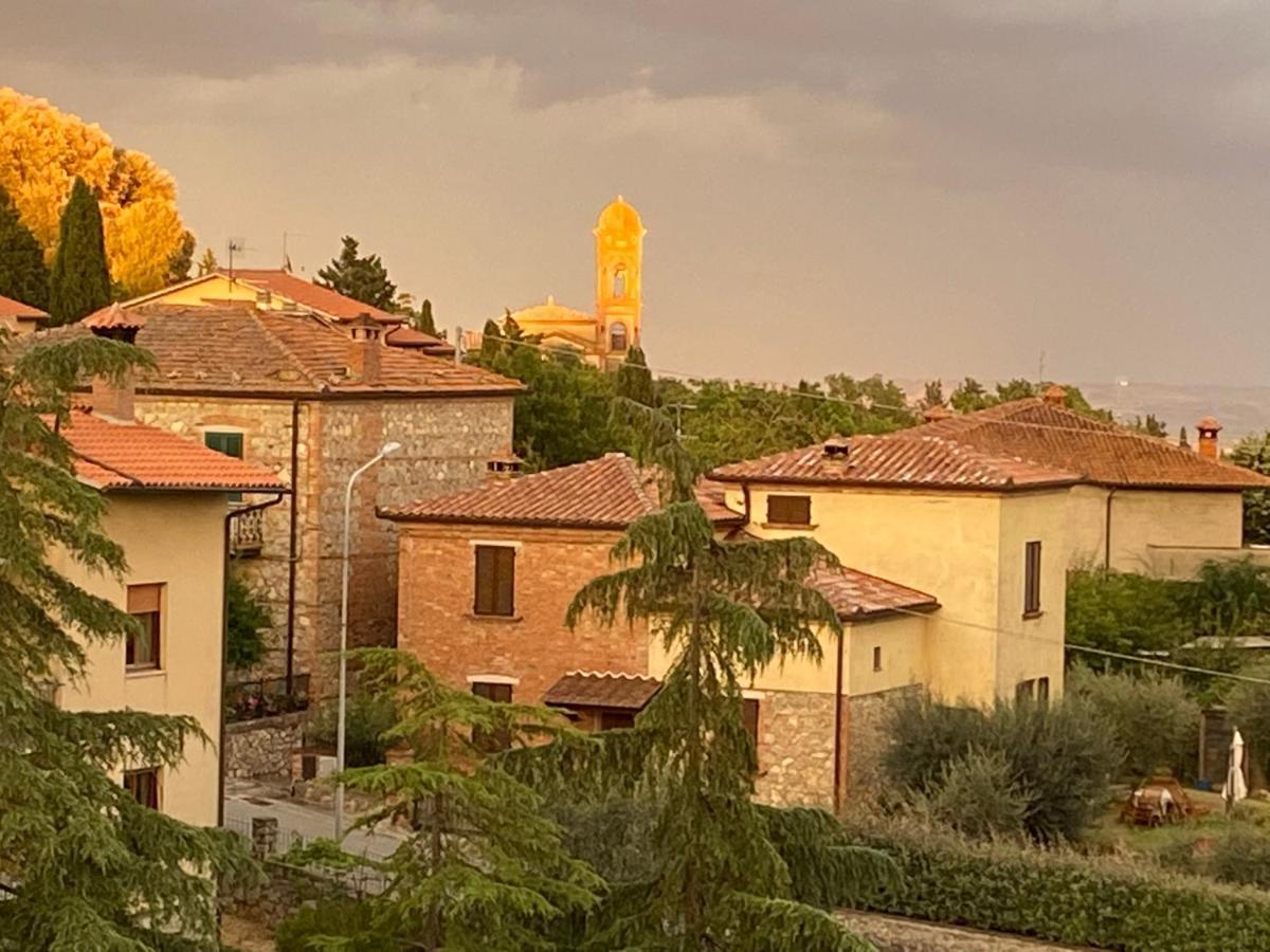 Отель La Terrazza Da Barbara Торрита-ди-Сьена Экстерьер фото